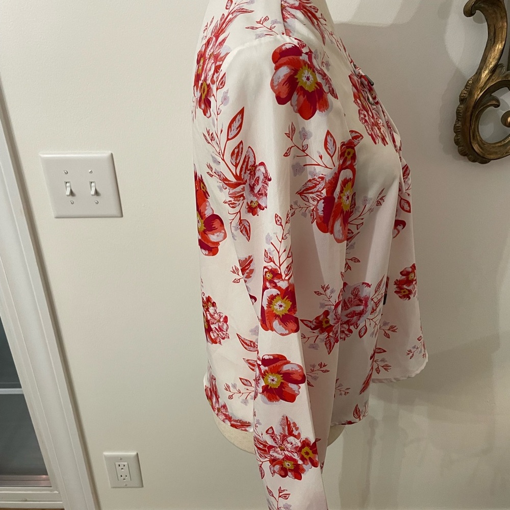 Tularosa REVOLVE Lace Up Blouse in Fuchsia Bloom - Picture 5 of 14